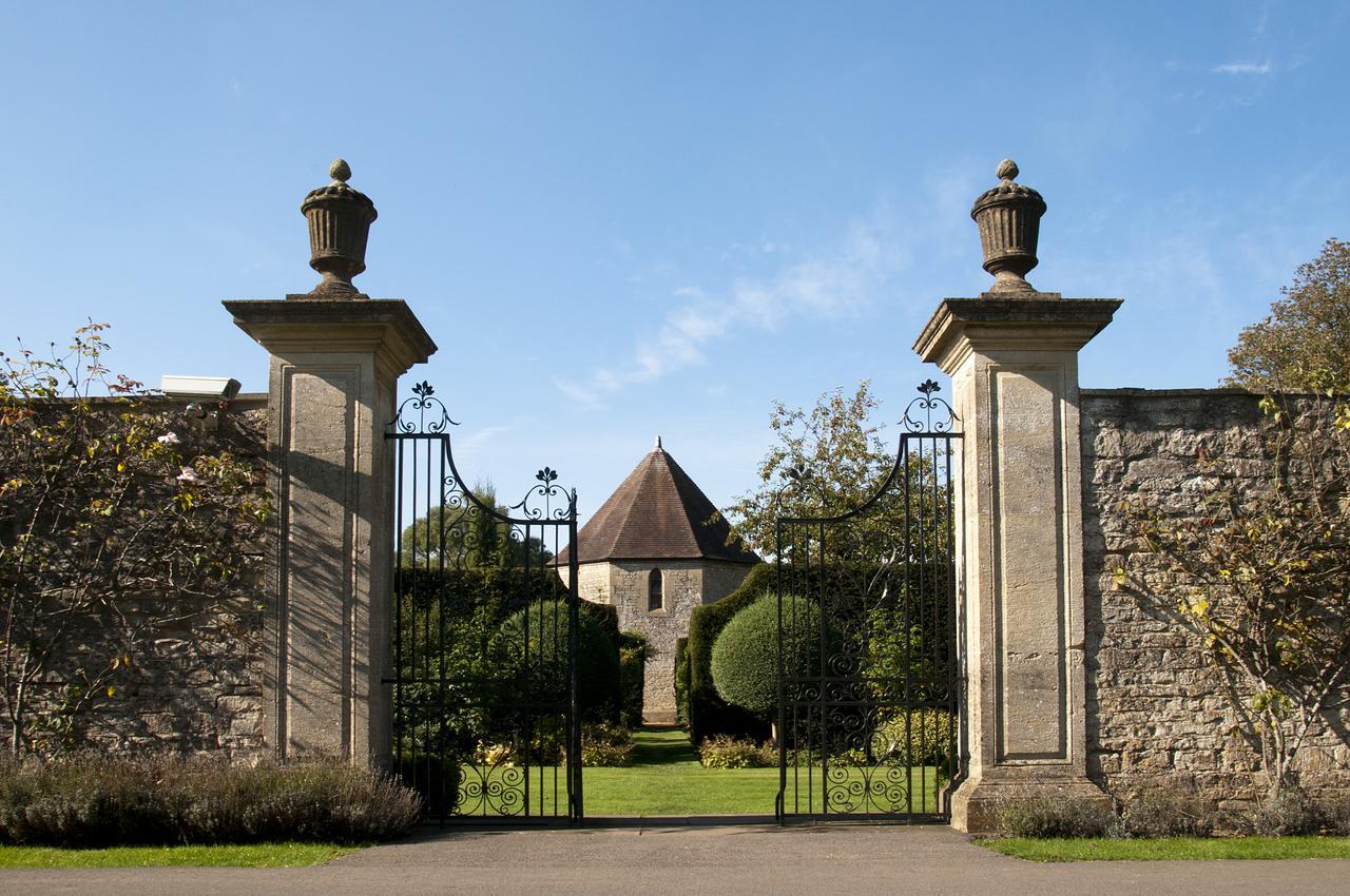 Lucknam Park Hotel 치펜햄 외부 사진